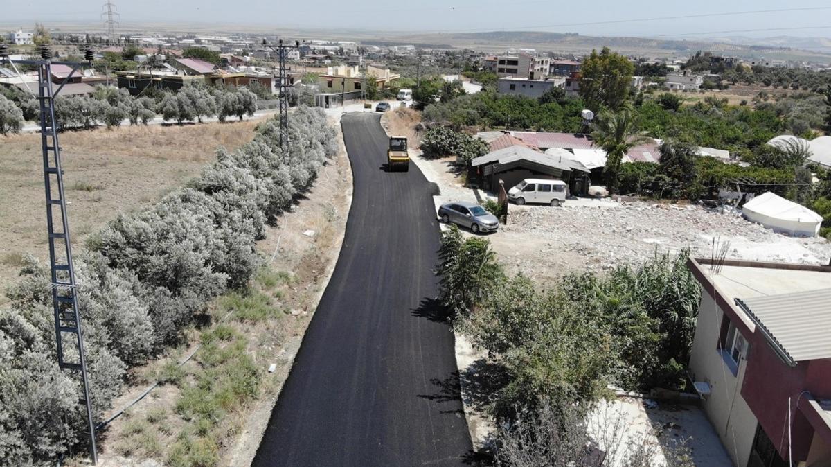 Hatay da depremin yıktığı yollar asfaltlanıyor