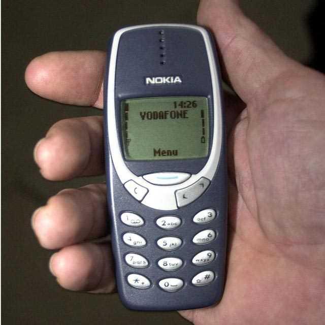 Мобильные 2000 годов. Нокиа 3310 2000. Nokia 3310 2000 года. Сименс нокиа 3310. Nokia 3310 Ericsson.