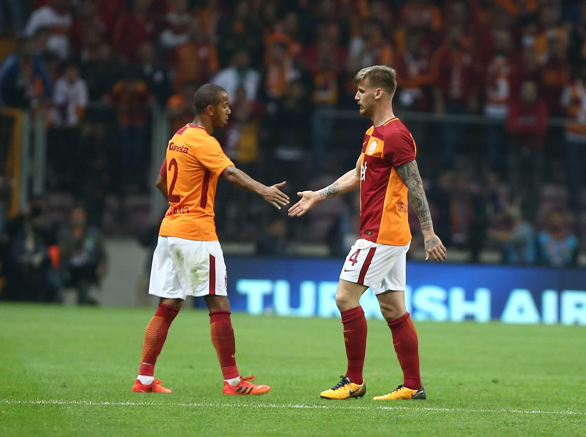 Galatasaray+-+Fenerbah%C3%A7e+derbisinden+g%C3%B6r%C3%BCnt%C3%BCler