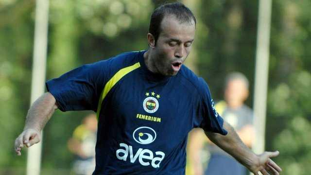 +Fenerbah%C3%A7e%E2%80%99de+ba%C5%9Far%C4%B1s%C4%B1z+olan+T%C3%BCrk+futbolcular+