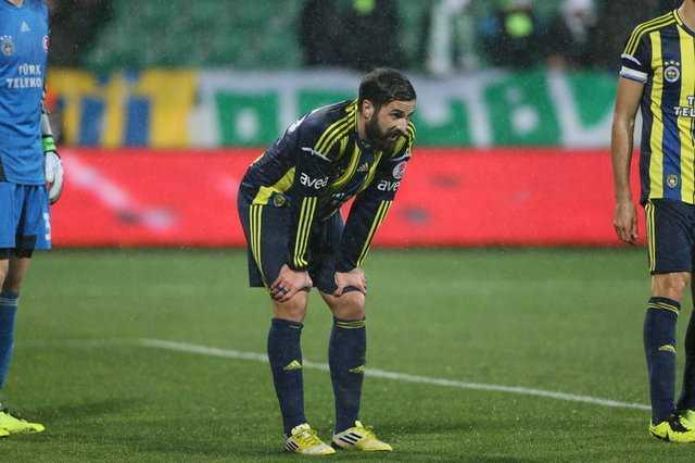 +Fenerbah%C3%A7e%E2%80%99de+ba%C5%9Far%C4%B1s%C4%B1z+olan+T%C3%BCrk+futbolcular+