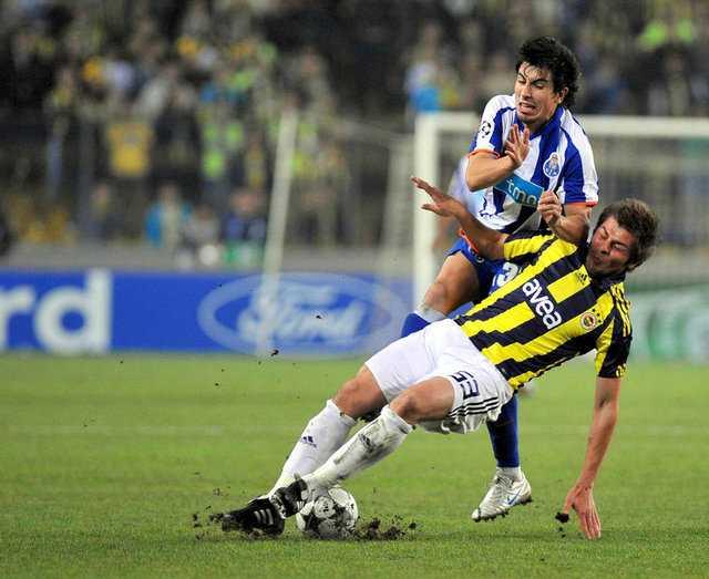 +Fenerbah%C3%A7e%E2%80%99de+ba%C5%9Far%C4%B1s%C4%B1z+olan+T%C3%BCrk+futbolcular+