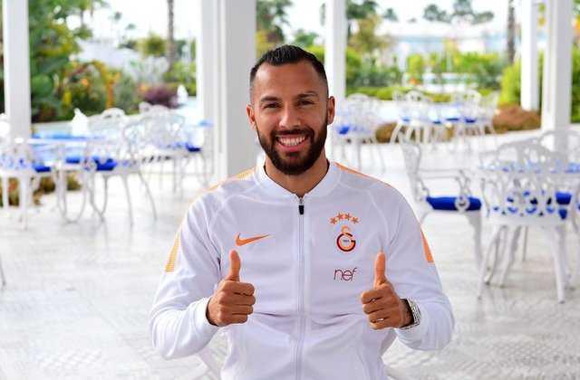 Galatasarayl%C4%B1+futbolculardan+Tudor%E2%80%99a+ele%C5%9Ftiri