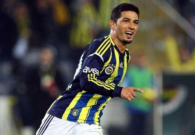 Fenerbah%C3%A7e-Galatasaray+derbilerinde+oynad%C4%B1%C4%9F%C4%B1n%C4%B1+unutmu%C5%9F+olabilece%C4%9Finiz+futbolcular