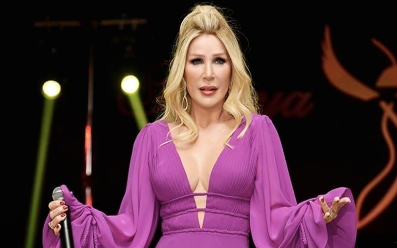 Ünlü şarkıcı Seda Sayan yeni haliyle görenleri şoke etti
