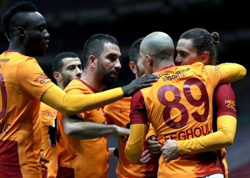 Ma%C3%A7%C4%B1n+ard%C4%B1ndan+olay+s%C3%B6zler%21;+%E2%80%99Galatasaray%E2%80%99%C4%B1n+oyuncusu+olamaz%E2%80%99