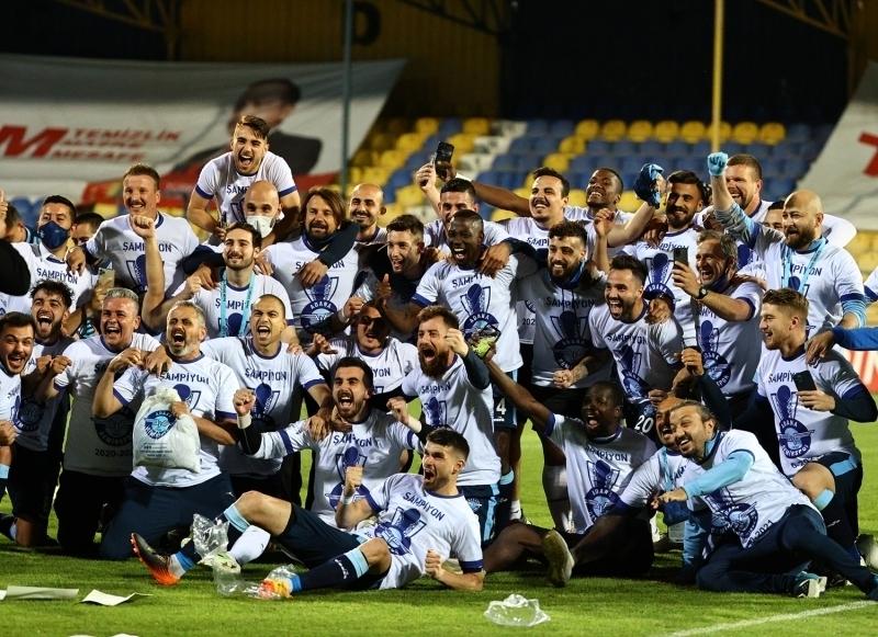 Demirspor,+S%C3%BCper+Lig%E2%80%99e+%C3%A7%C4%B1kt%C4%B1;+Adanal%C4%B1lar+%C3%A7%C4%B1ld%C4%B1rd%C4%B1%21;