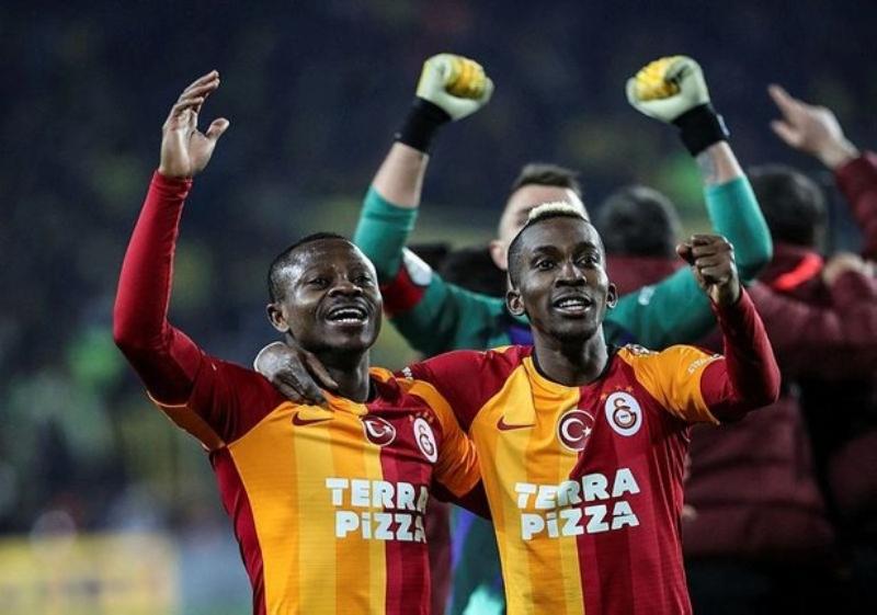 Futbol+tarihine+ge%C3%A7en+unutulmaz+Galatasaray++-Fenerbah%C3%A7e+derbileri