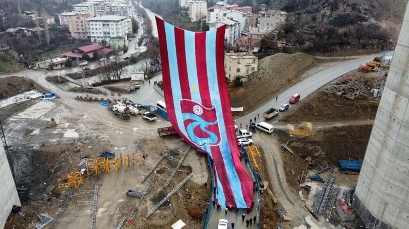 Trabzonspor%E2%80%99un+%C5%9Fampiyonluk+kutlamalar%C4%B1+Artvin%E2%80%99den+ba%C5%9Flad%C4%B1