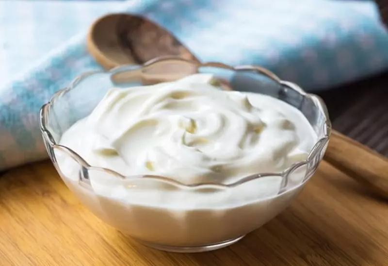 Como se hace el yogurt natural