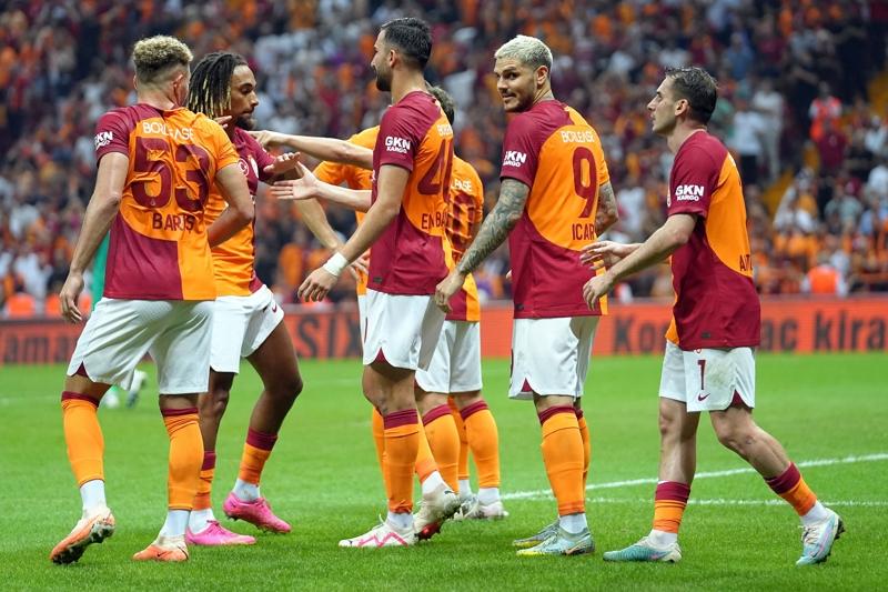 Galatasaray+gruplarda+perdeyi+a%C3%A7%C4%B1yor%21;+%C5%9Eampiyonlar+Ligi+s%C4%B1nav%C4%B1+ba%C5%9Fl%C4%B1yor