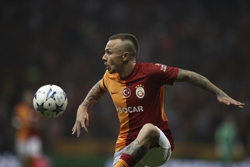 Okan+Buruk%E2%80%99tan+s%C3%BCrpriz+tercih%21;+%C4%B0%C5%9Fte+Galatasaray%E2%80%99%C4%B1n+muhtemel+11%E2%80%99i...