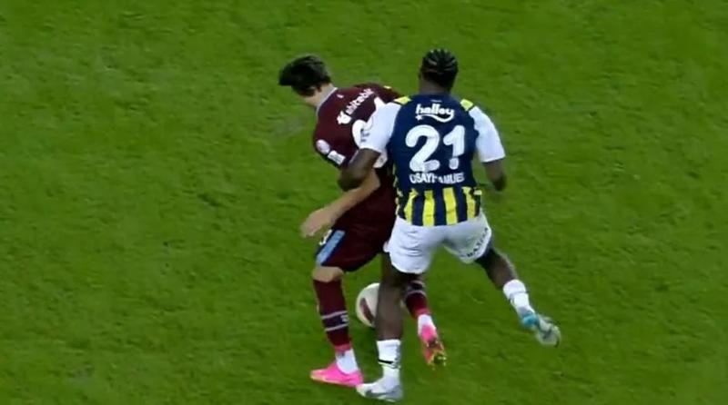 Fenerbah%C3%A7e-Trabzonspor+ma%C3%A7%C4%B1n%C4%B1+de%C4%9Ferlendirdiler%21;+%C4%B0%C5%9Fte+tart%C4%B1%C5%9Fmal%C4%B1+t%C3%BCm+pozisyonlar...