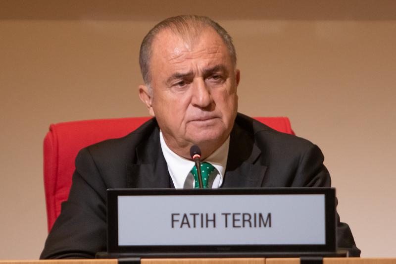 Fatih+Terim%E2%80%99den+Kenan+Y%C4%B1ld%C4%B1z+ve+Hakan+%C3%87alhano%C4%9Flu%E2%80%99na+%C3%B6vg%C3%BC+dolu+s%C3%B6zler%21;+%E2%80%99%E2%80%99T%C3%BCrkiye+i%C3%A7in+bir+gurur+kayna%C4%9F%C4%B1%E2%80%99%E2%80%99