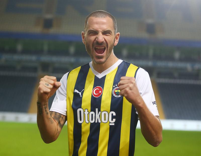 Ve+beklenen+transfer+ger%C3%A7ekle%C5%9Fti%21;+Resmen+imzay%C4%B1+att%C4%B1...