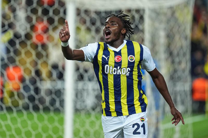 B%C3%BCy%C3%BCk+ilgi+var%21;+Fenerbah%C3%A7e%E2%80%99de+8+oyuncuya+teklif