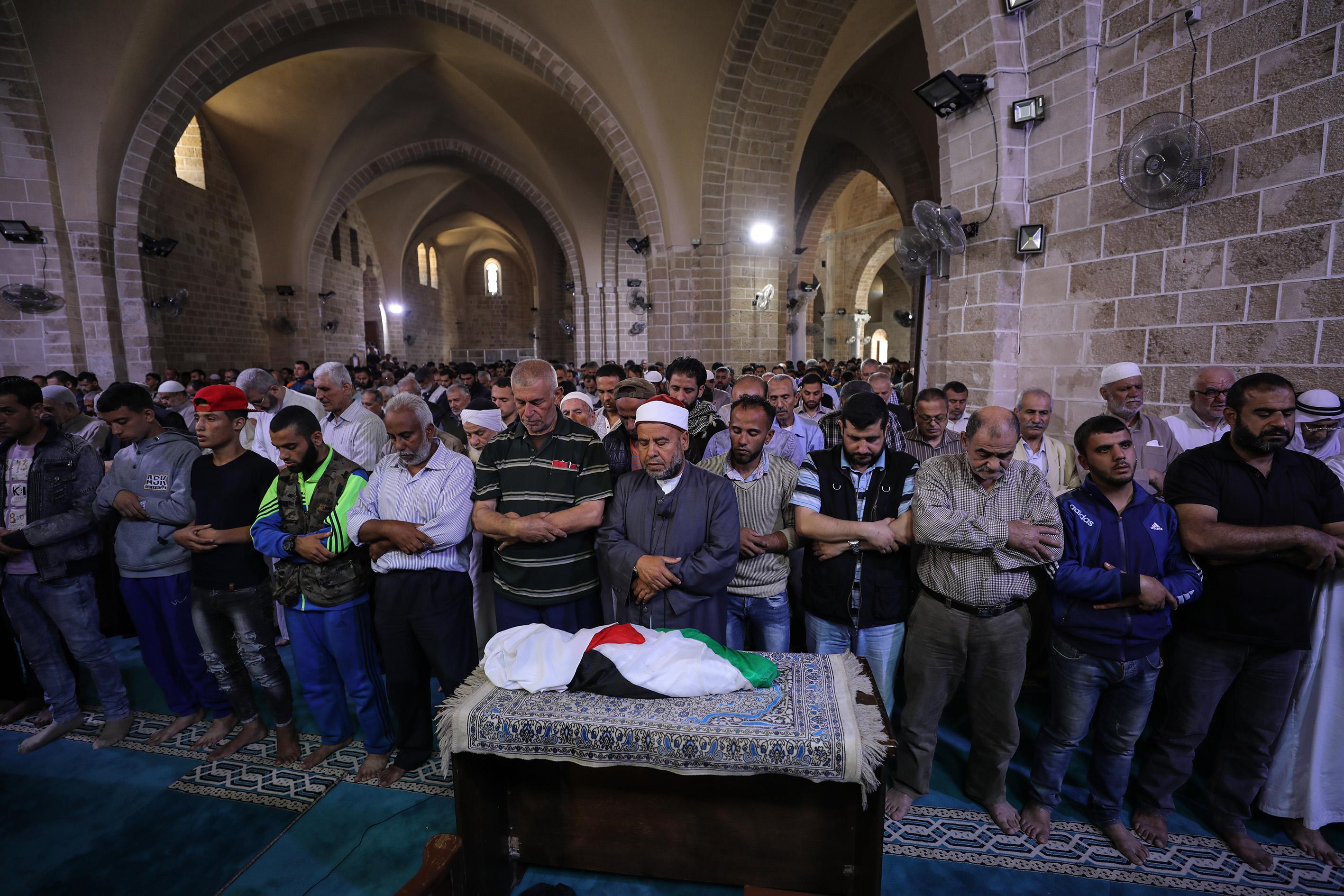 Gazze katliamının en küçük şehidi 8 aylık Leyla bebek Gazze katliamının en küçük şehidi 8 aylık Leyla bebek