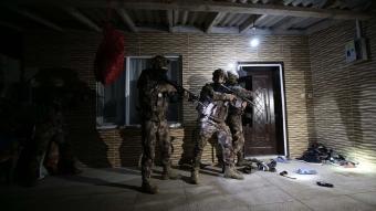 2 bin 500 polisin kat�ld�! Zehir tacirlerine b�y�k darbe