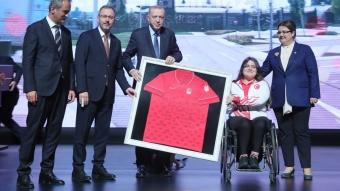 Başkan Erdoğan tek tek paylaştı! Spor aşkı engel tanımaz