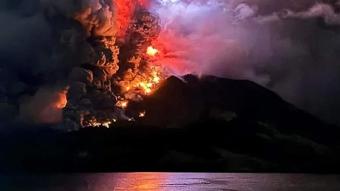 Endonezya'daki Ruang Yanarda patlad! Binlerce kii tahliye edilecek