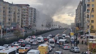 Ar hasarl bina ykm srasnda kt! Trafik nlem amal durduruldu