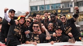Galatasaray'da yaprak dkm! ampiyonluk sonras 9 ayrlk birden