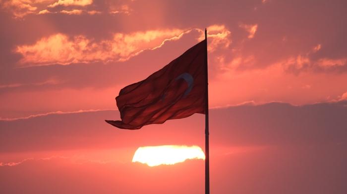 12 şehidimizin ardından sanatçılardan taziye mesajları!