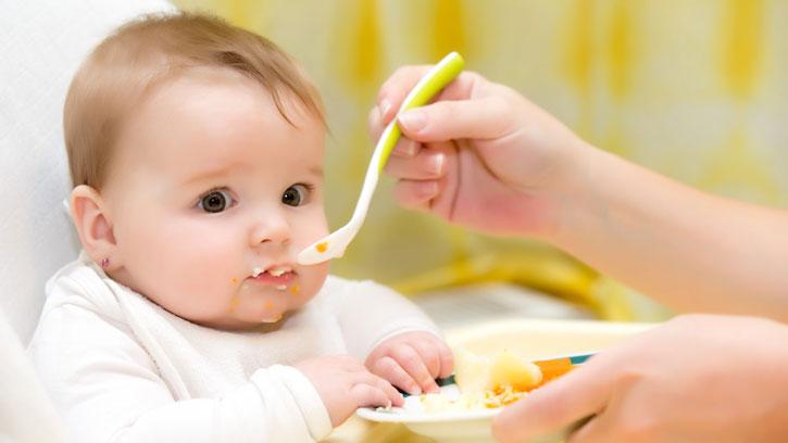 Bebeklerde Ek Gıdaya Geçiş #DiyetGünlüğü