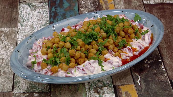 Pratik Nohutlu Salata Tarifi