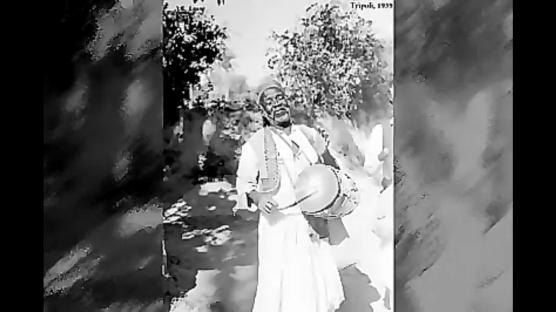 Yıl 1931 Libya'da Ramazan davulcusu Türkçe mani söylüyor