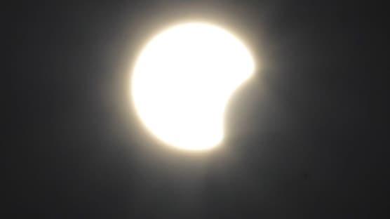 'Ateş çemberi' güneş tutulması kısmende olsa Türkiye'den de izlendi