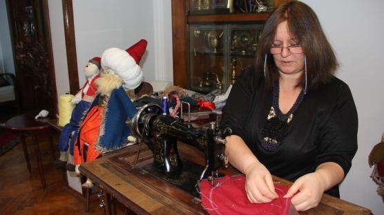 Torununa yaptığı bez bebek 50 yaşından sonra iş sahibi yaptı