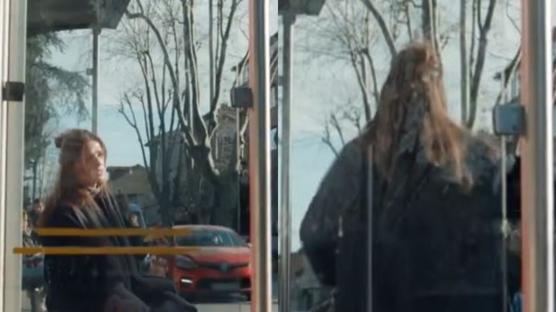 Sandık Kokusu'nda Özge Özpirinçci'den minibüs şoförüyle güldüren diyalog!