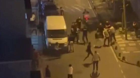 Bağcılar'da husumetli iki aile birbirine girdi: 4 polis ve 1 bekçi yaralandı