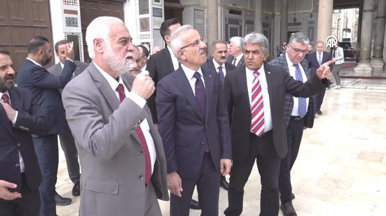 Bakan Uraloğlu, Şam'da Emevi Camisi'ni ziyaret etti
