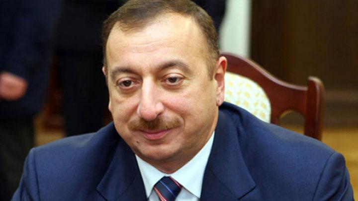 Aliyev iin 51 metrelik pasta