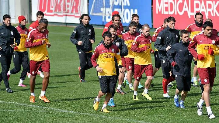 Galatasaray'da istifa!