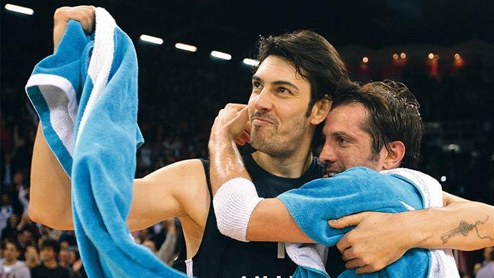 Anadolu Efes Berlin semalarnda uuyor   