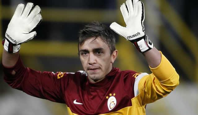 Muslera'dan transfer aklamas