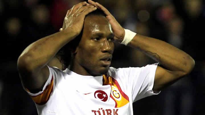 Drogba ve Galatasaray grme odasna