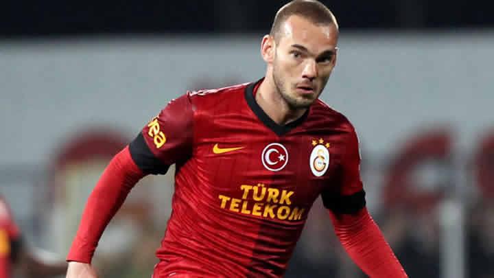 Hooijdonk: Sneijder Fenerbahe'ye gitmeliydi