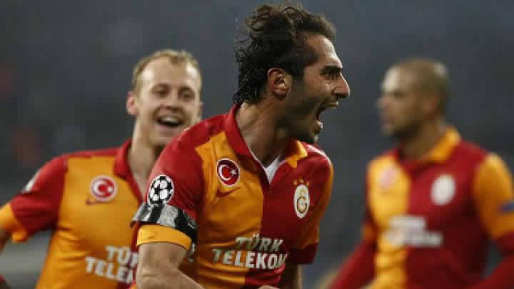 Hamit eski takmn istiyor