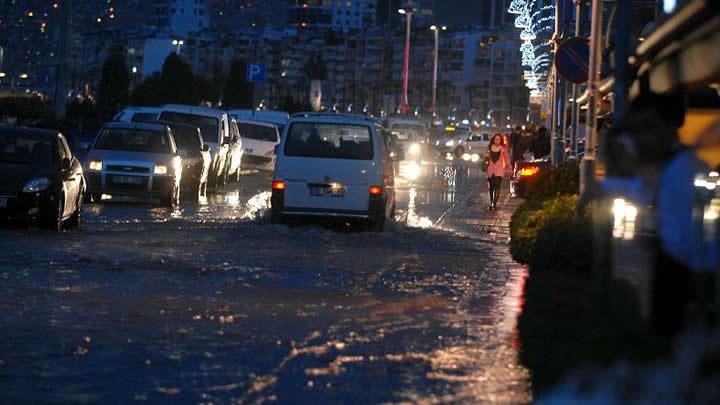 Lodos, birinci Kordonu sular altnda brakt