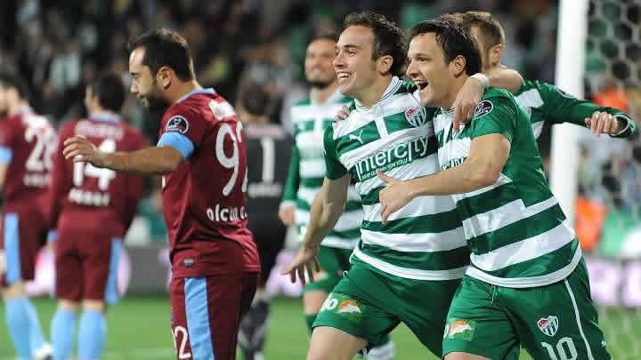 Bursaspor Trabzonspor'u malup etti