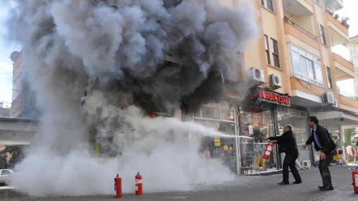 Antalya'da i amar satan i yerinde yangn