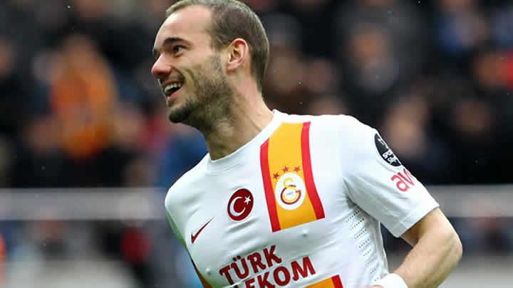 Sneijder: Yeni bir sayfa atm