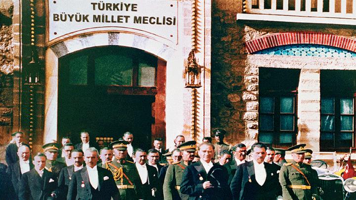 21 Anayasas'na iaret ediyor