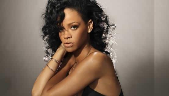 Rihanna'ya doktorlarndan korkutan uyar geldi