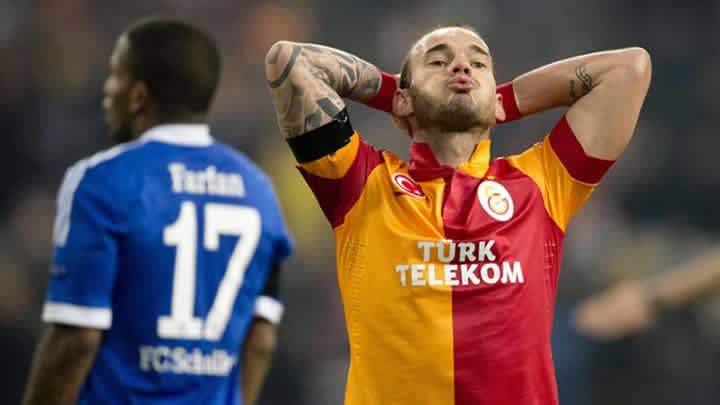 Sneijder takmdan ayr alt