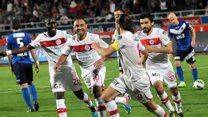 Antalyaspor, Kasmpaa'ya geit vermedi